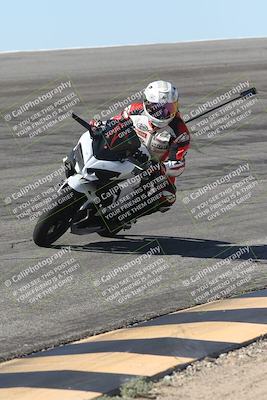 media/Oct-13-2025-Moto Forza (Mon) [[a66d839500]]/4-C Group/Session 2 (Bowl)/